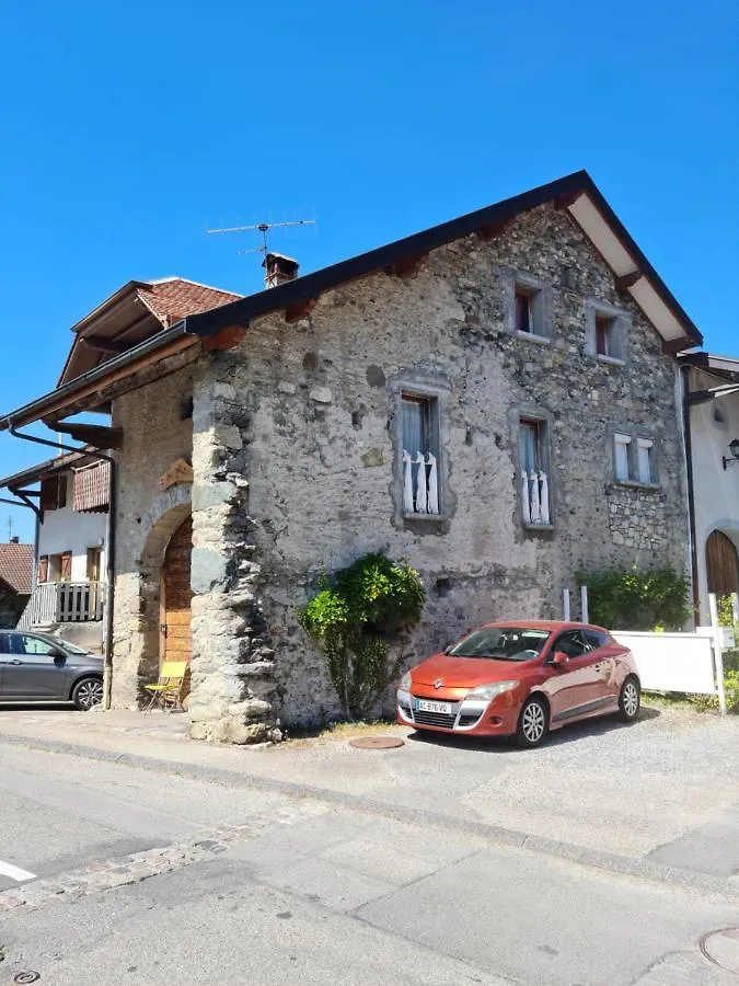 Appartement Route De Cursinges Cervens Apartment